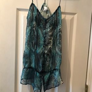 3 for $20❤️ Lauren Conrad top.